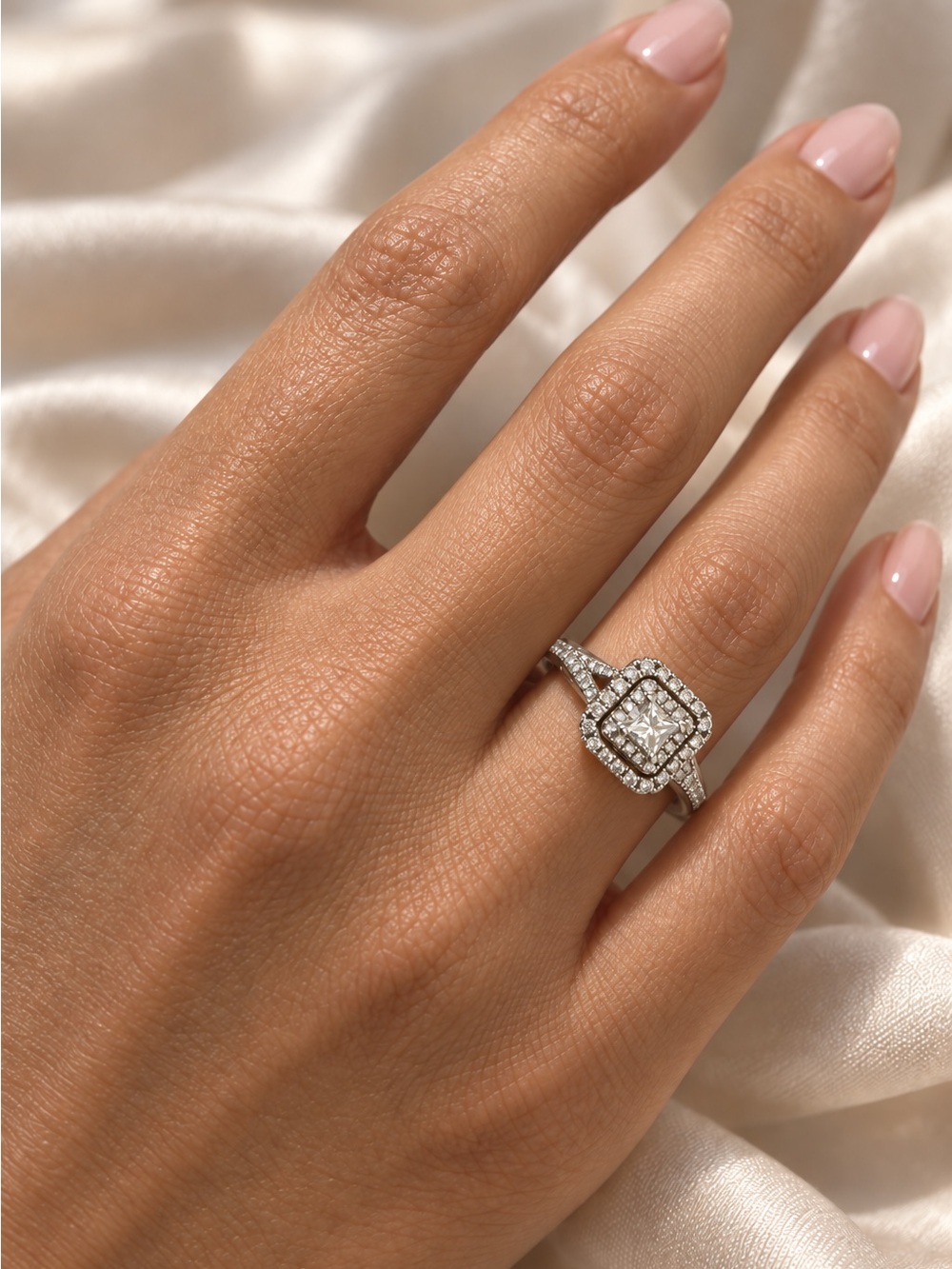 Vera Wang LOVE 14K White Gold Natural Diamond & Sapphire Engagement Ring Size 5